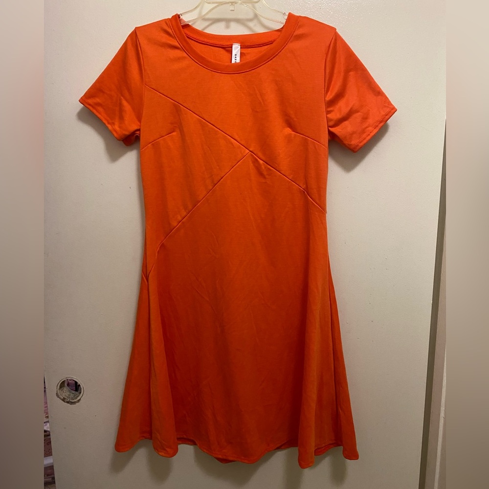 Hanger 55 Women’s Orange Casual Midi Dress M Medium Bust 36” length 38” A line